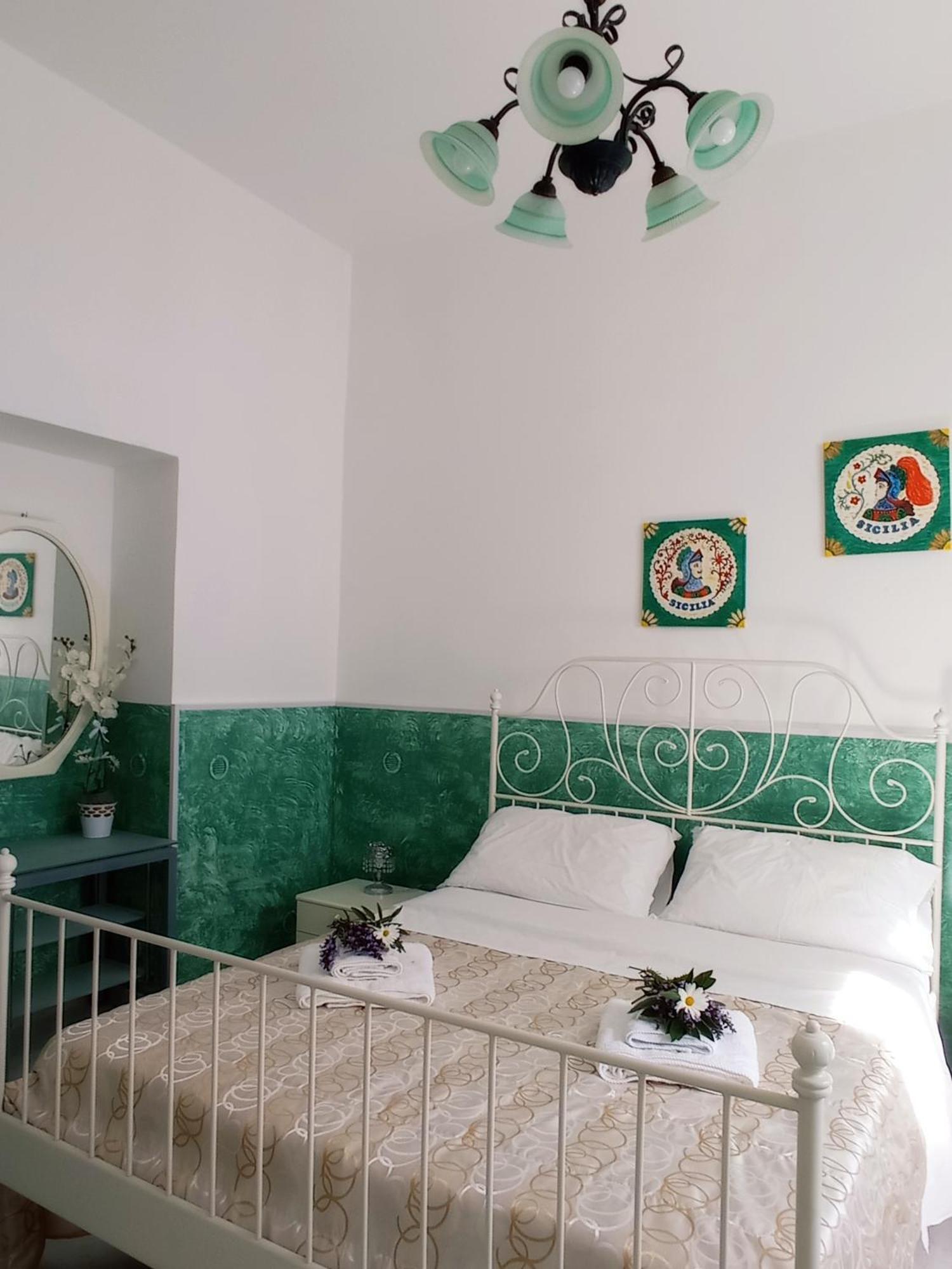 Mary Home - Casa Vacanza Taormina Room photo